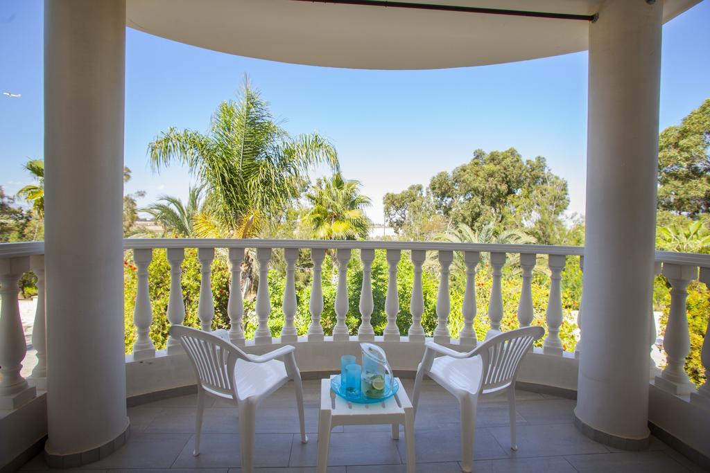 Meneou Beachfront Villa Sunset Perivolia Pokoj fotografie
