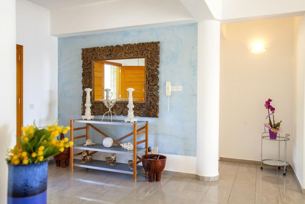Meneou Beachfront Villa Sunset Perivolia Pokoj fotografie